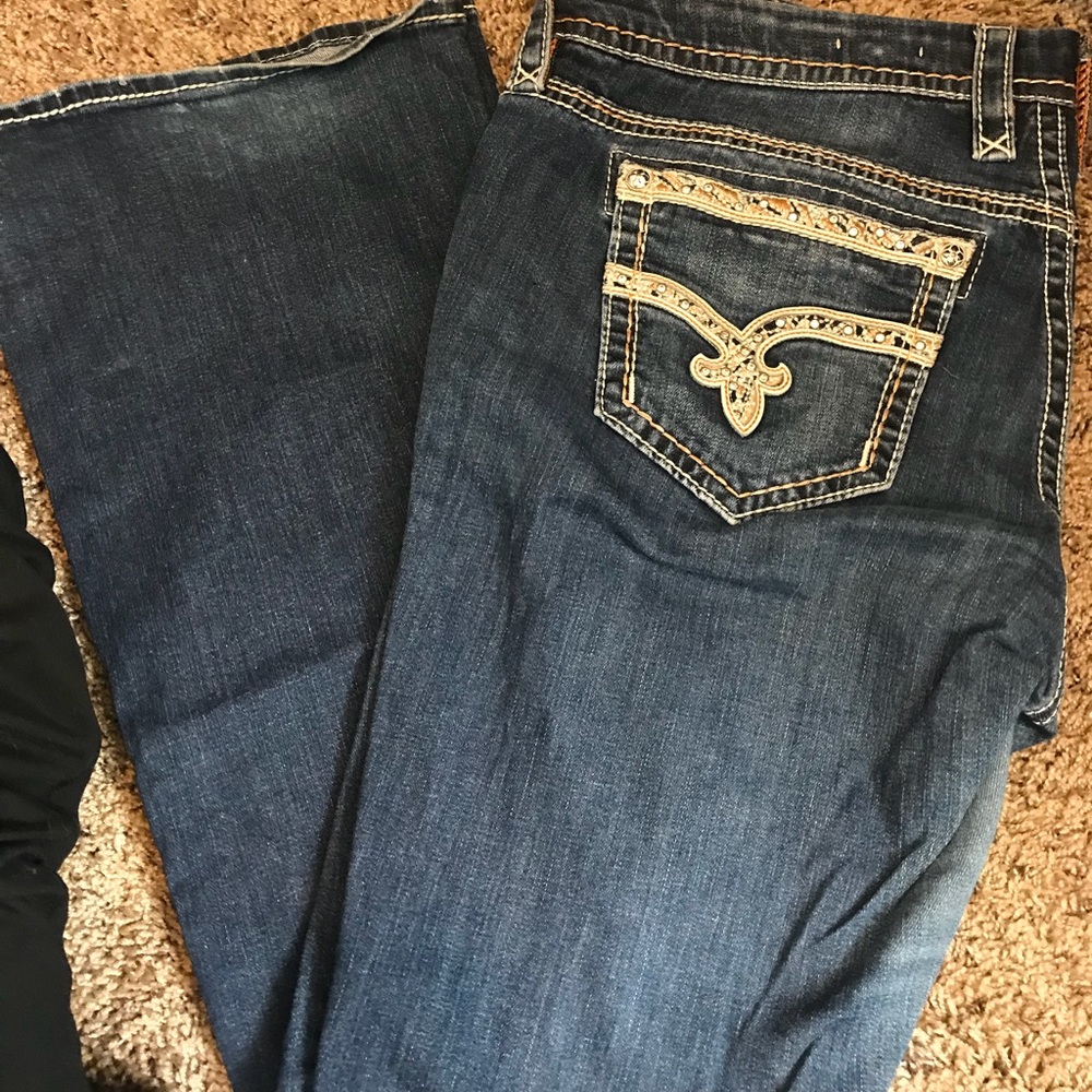 ROCK REVIVAL JEANS